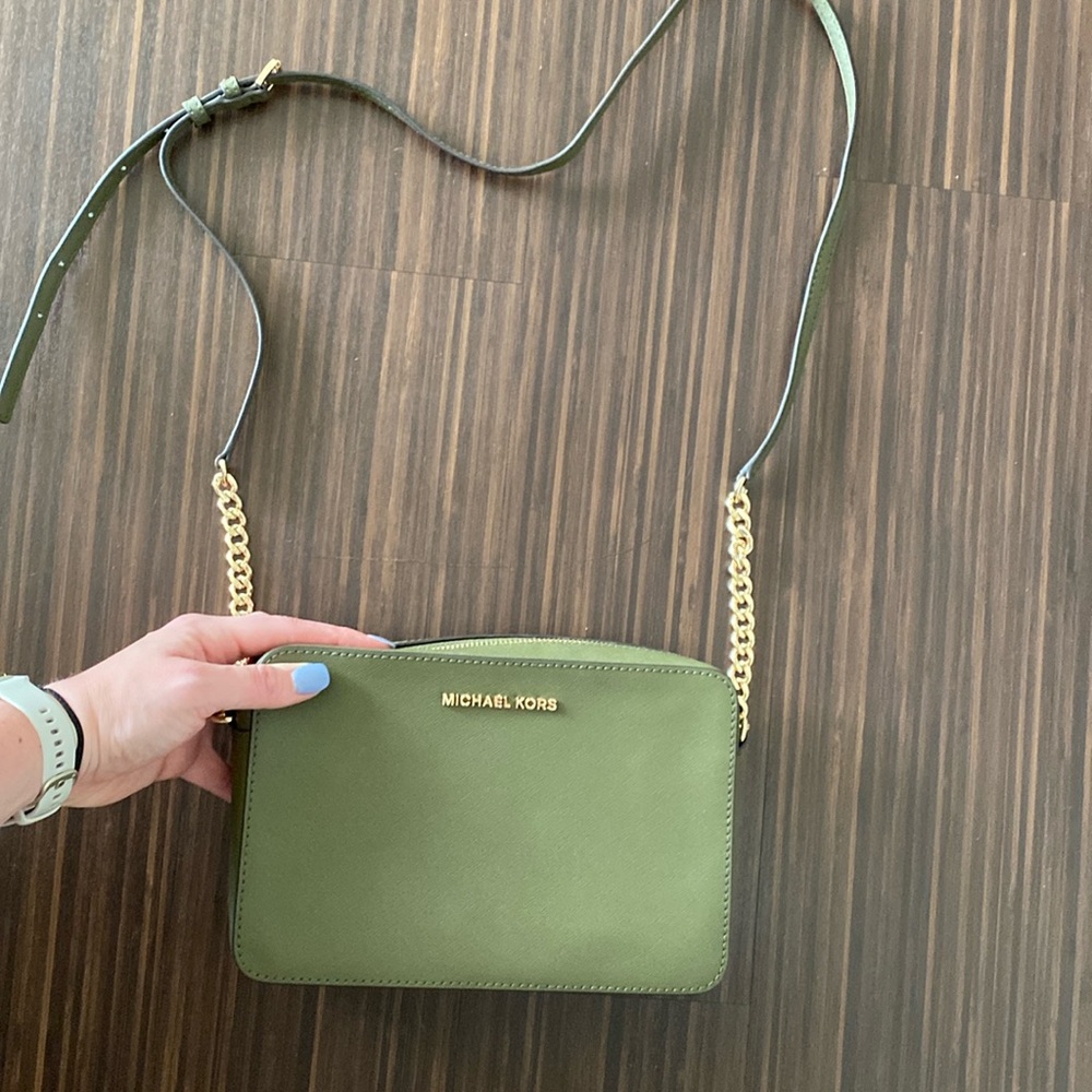 Kors Hunter green cross body